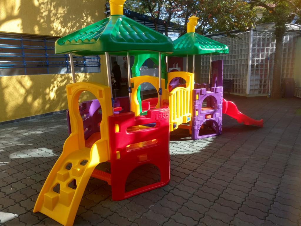 Crianças aprendendo